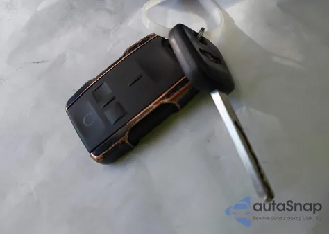 2015 Chevrolet Silverado 1500 2Lt z USA, uszkodzony, nr VIN 3GCUKREC3FG381947